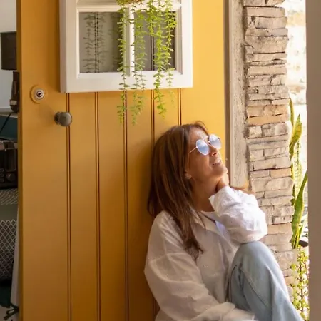 The Yellow Nature House Madeira Island São Vicente