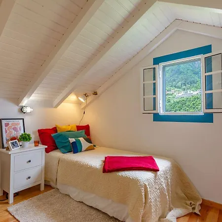 The Yellow Nature House Madeira Island São Vicente