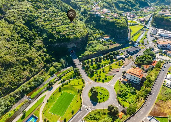 The Yellow Nature House Madeira Island Domek alpejski São Vicente